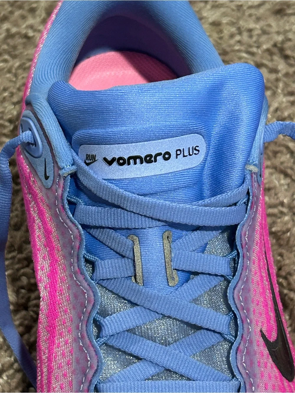 Nike Vomero Plus Road Running Shoes Women’s in Royal Fire Pink , size 10